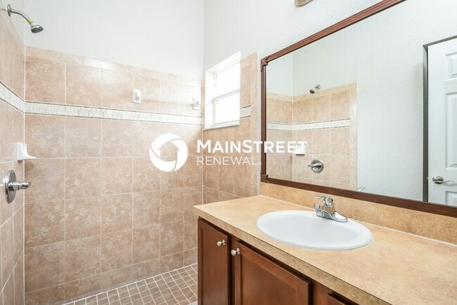 Building Photo - 3 Bedroom Pet-Friendly Home in Davenport, FL with Main Street Renewal