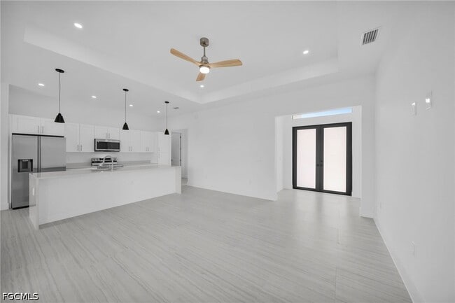 Building Photo - 3543 NE 14th Pl