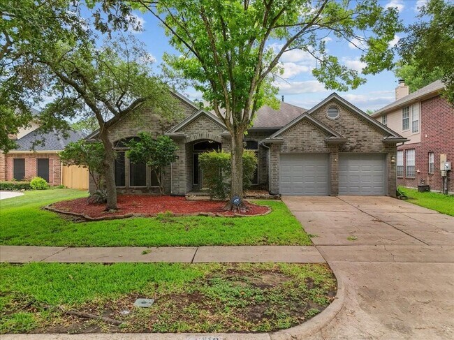 Primary Photo - 110 Crimson Bay Dr