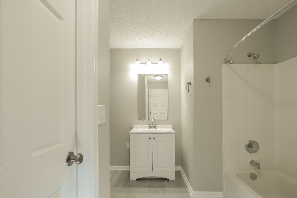 Building Photo - 13517 Ashford Wood Ct E