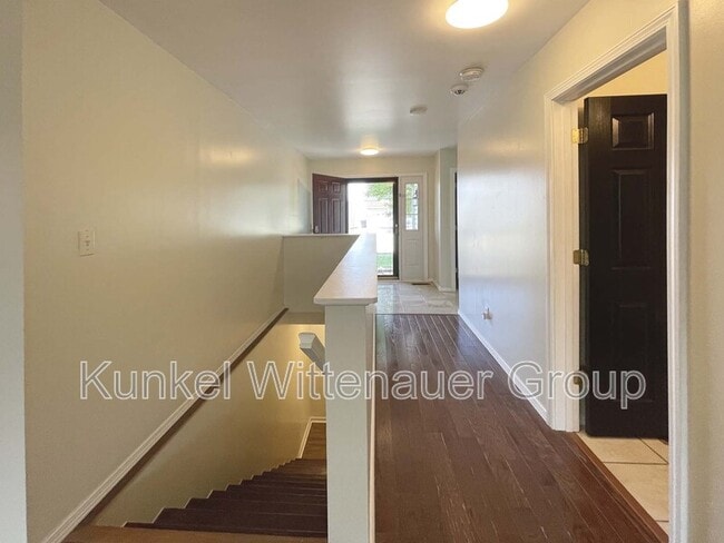 Building Photo - 2746 Brookrun Dr