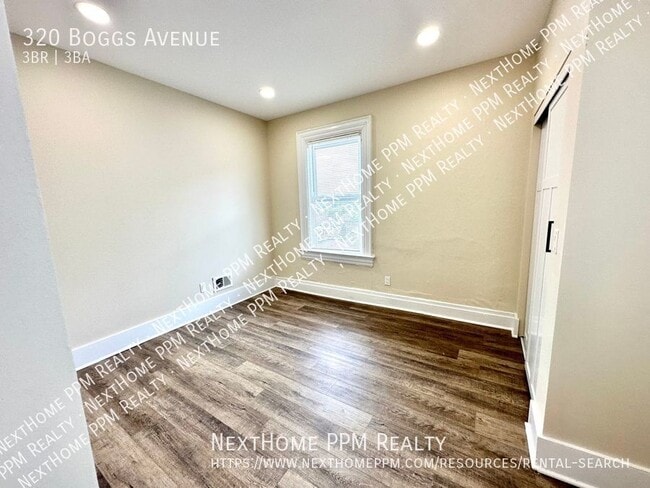 Building Photo - 320 Boggs Ave