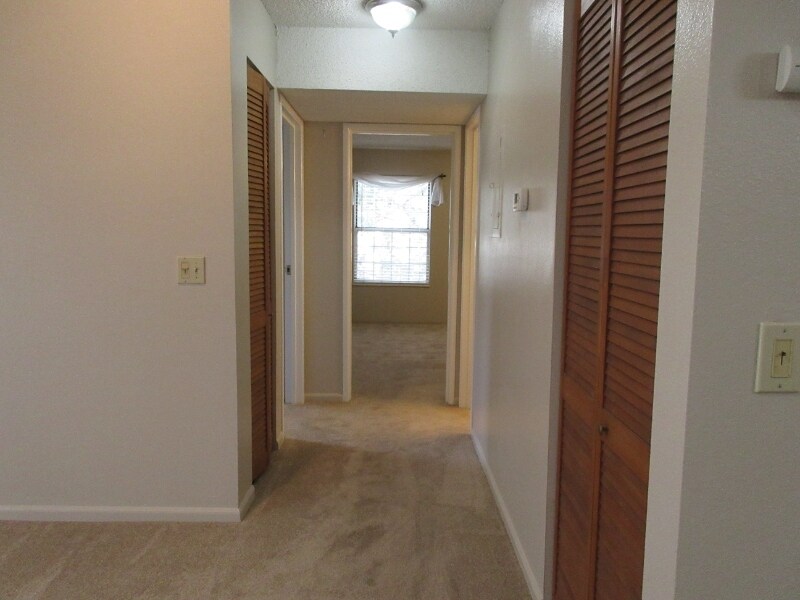 Building Photo - 3320 S Ammons St