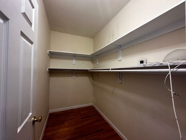 Building Photo - 134 Bostwick Ave