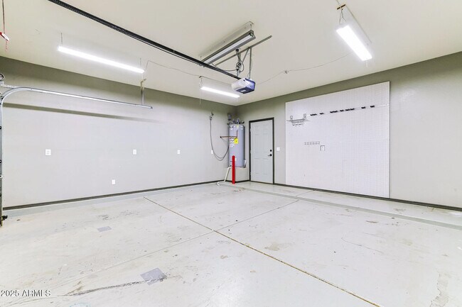 Building Photo - 1554 E Prickly Pear Pl