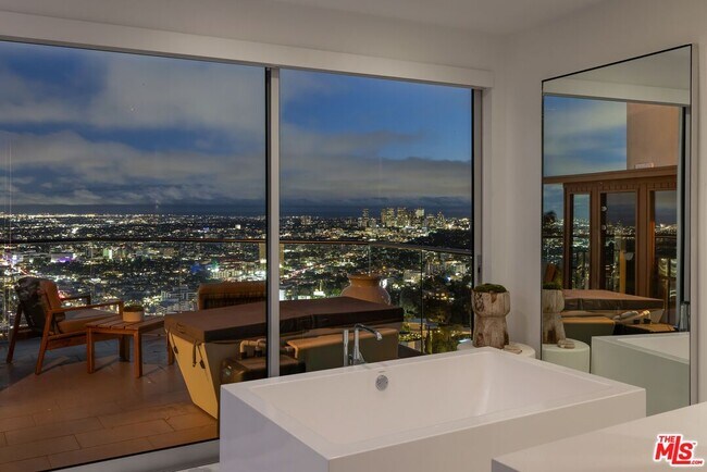 Building Photo - 8572 Hillside Ave