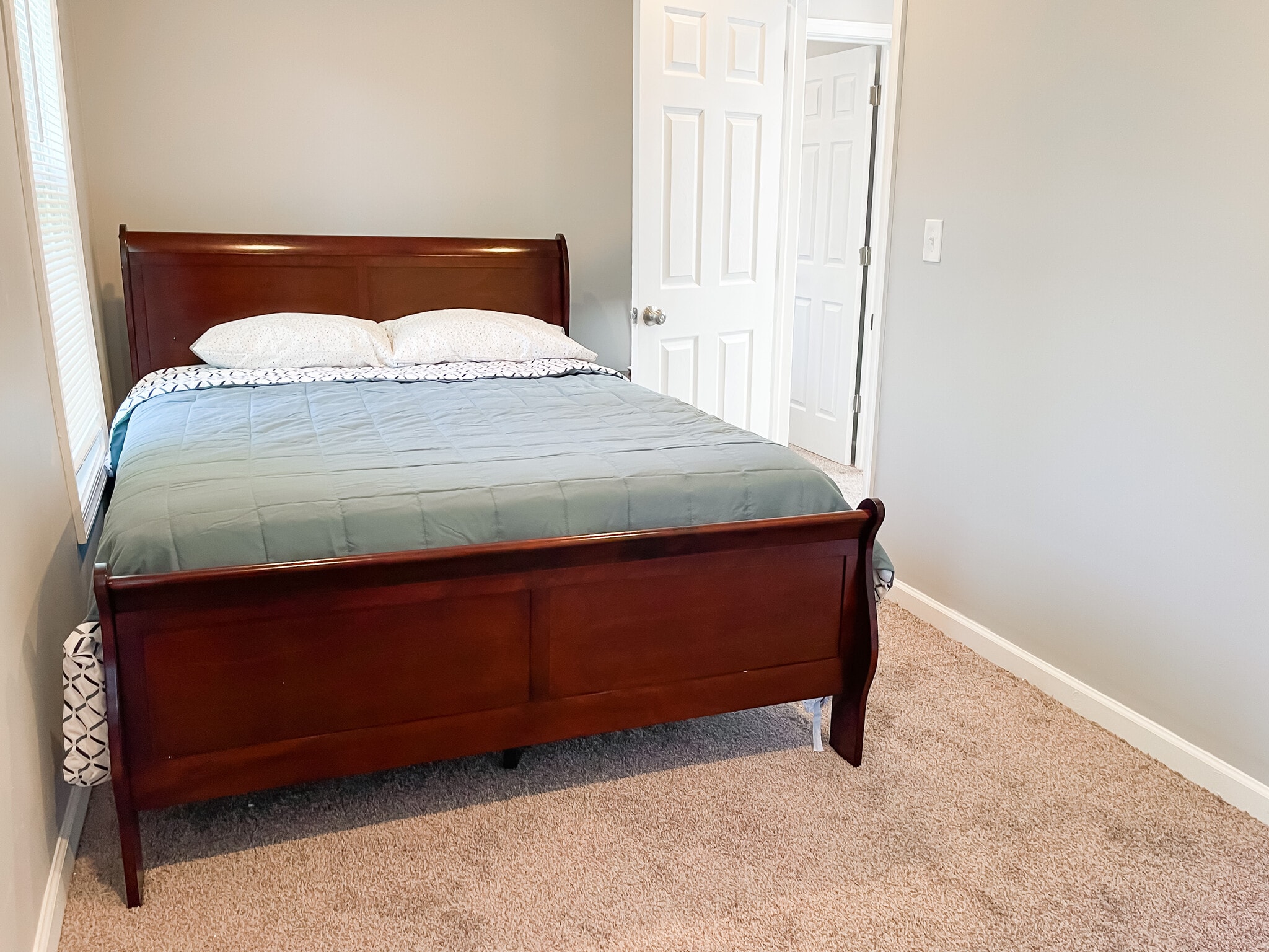 Building Photo - 1701 Spence St