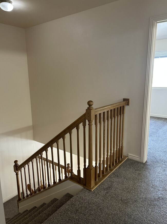 Building Photo - 2107 W 2180 N