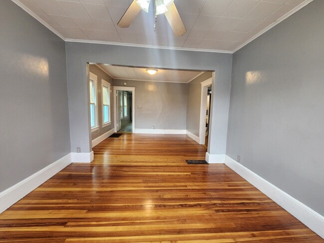 Building Photo - 201 Montgomery St