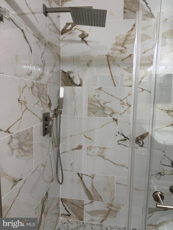 Building Photo - 12000 Market St