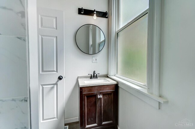 Building Photo - 2228 Reading Rd