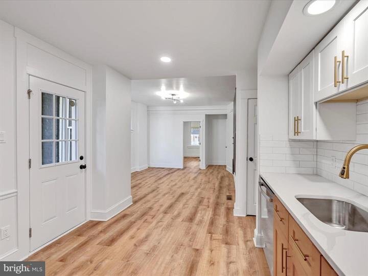 Building Photo - 53 S Marshall St