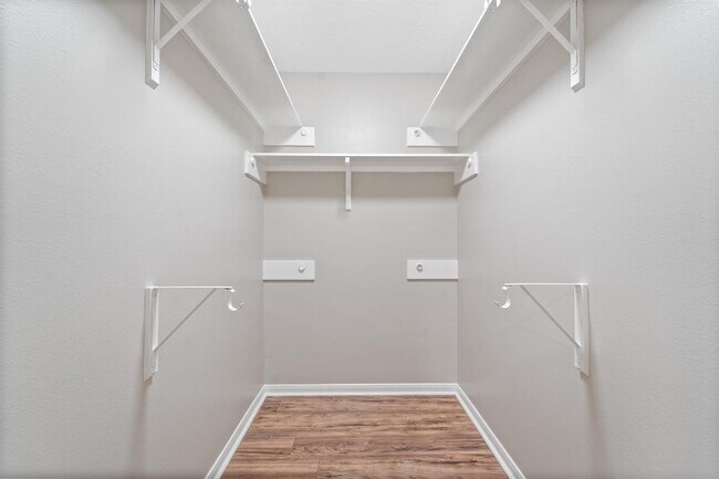 Building Photo - 7103 Biton Dr