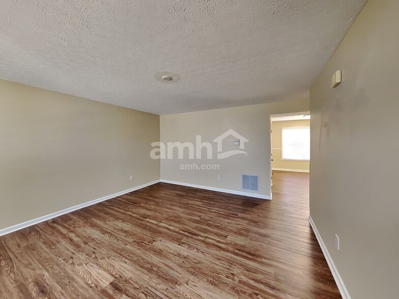 Building Photo - 45 Fieldcrest Dr