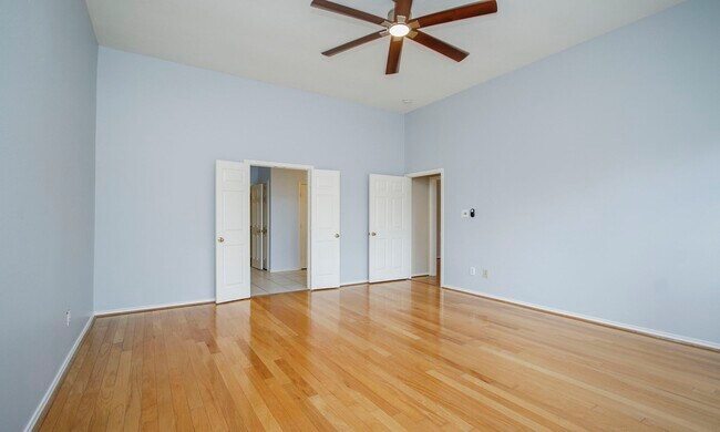 Building Photo - 16207 Waiting Spring Cir