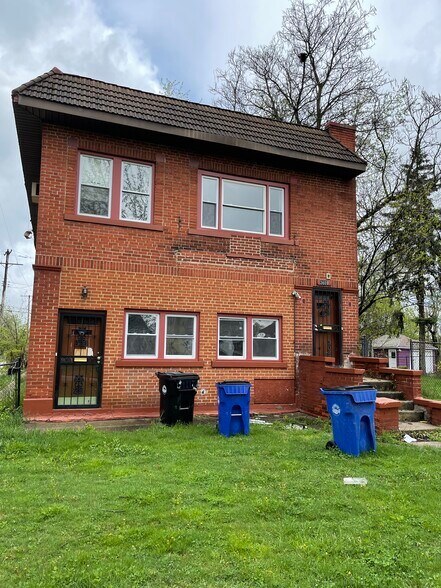 Building Photo - 3610 E 139th St