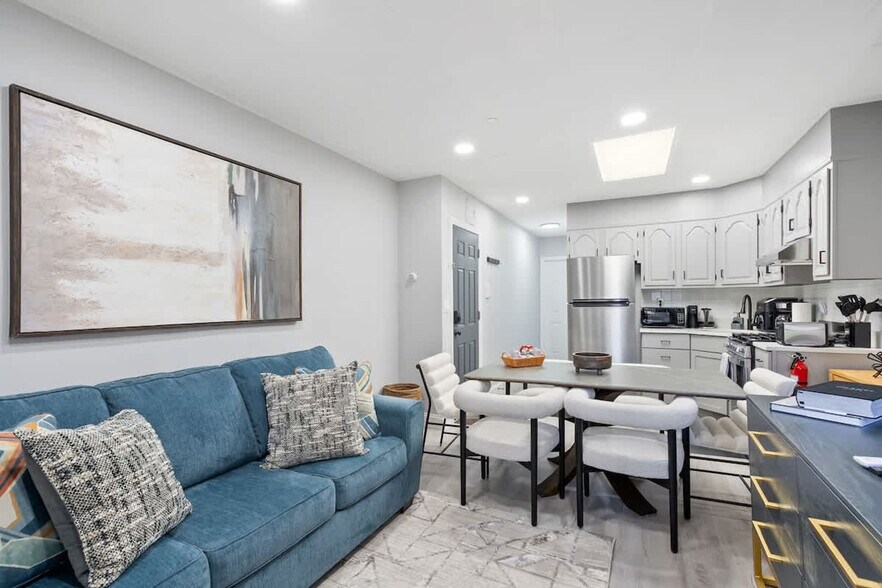 Building Photo - 225 Hancock Ave