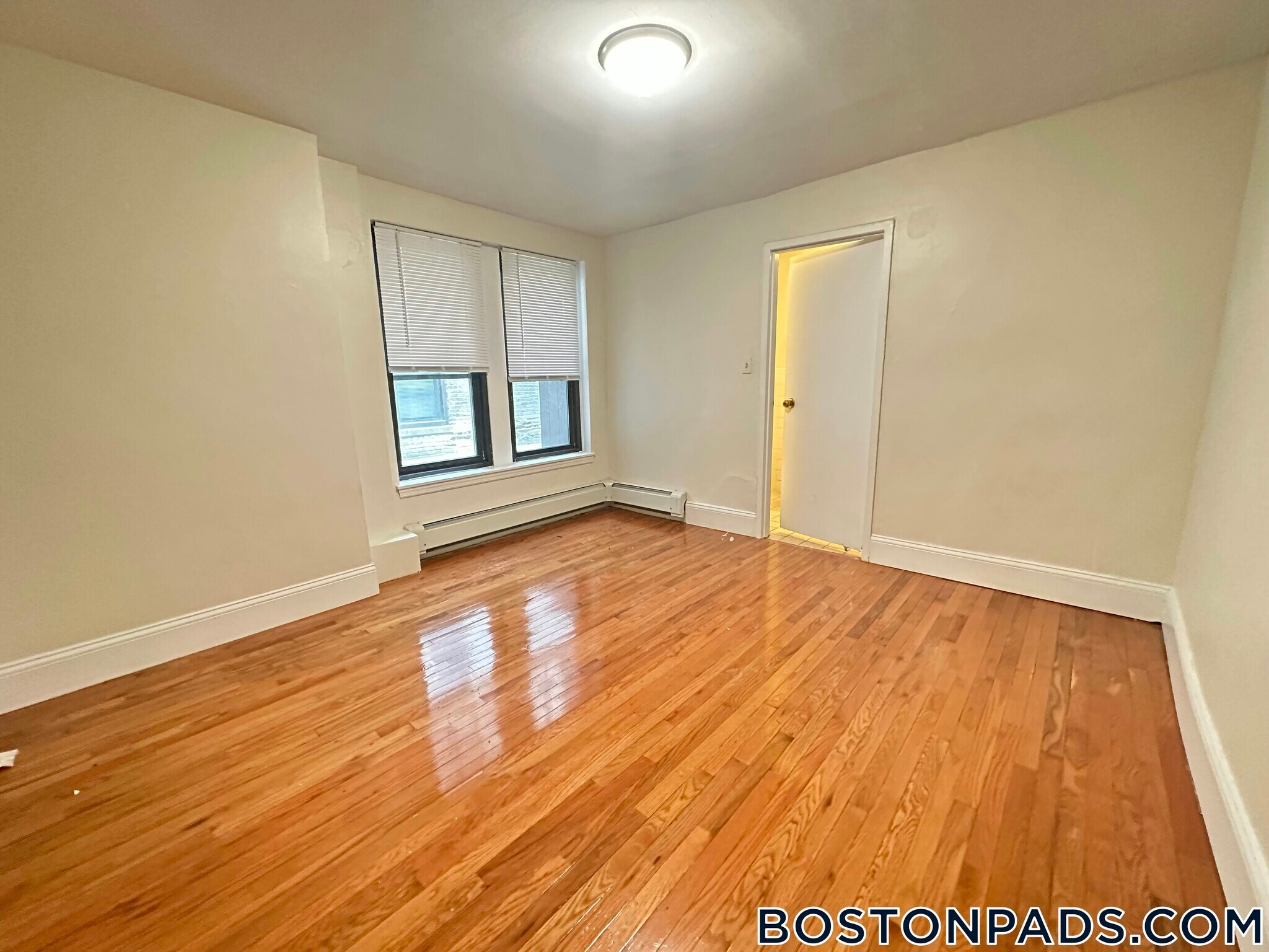 Building Photo - 1758 Commonwealth Ave