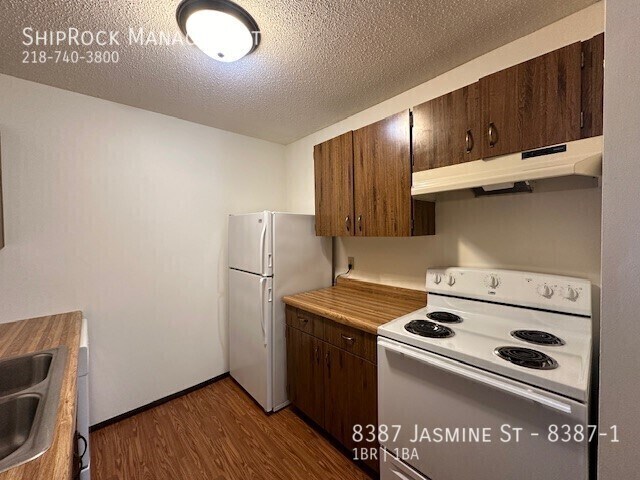Building Photo - 8387 Jasmine St