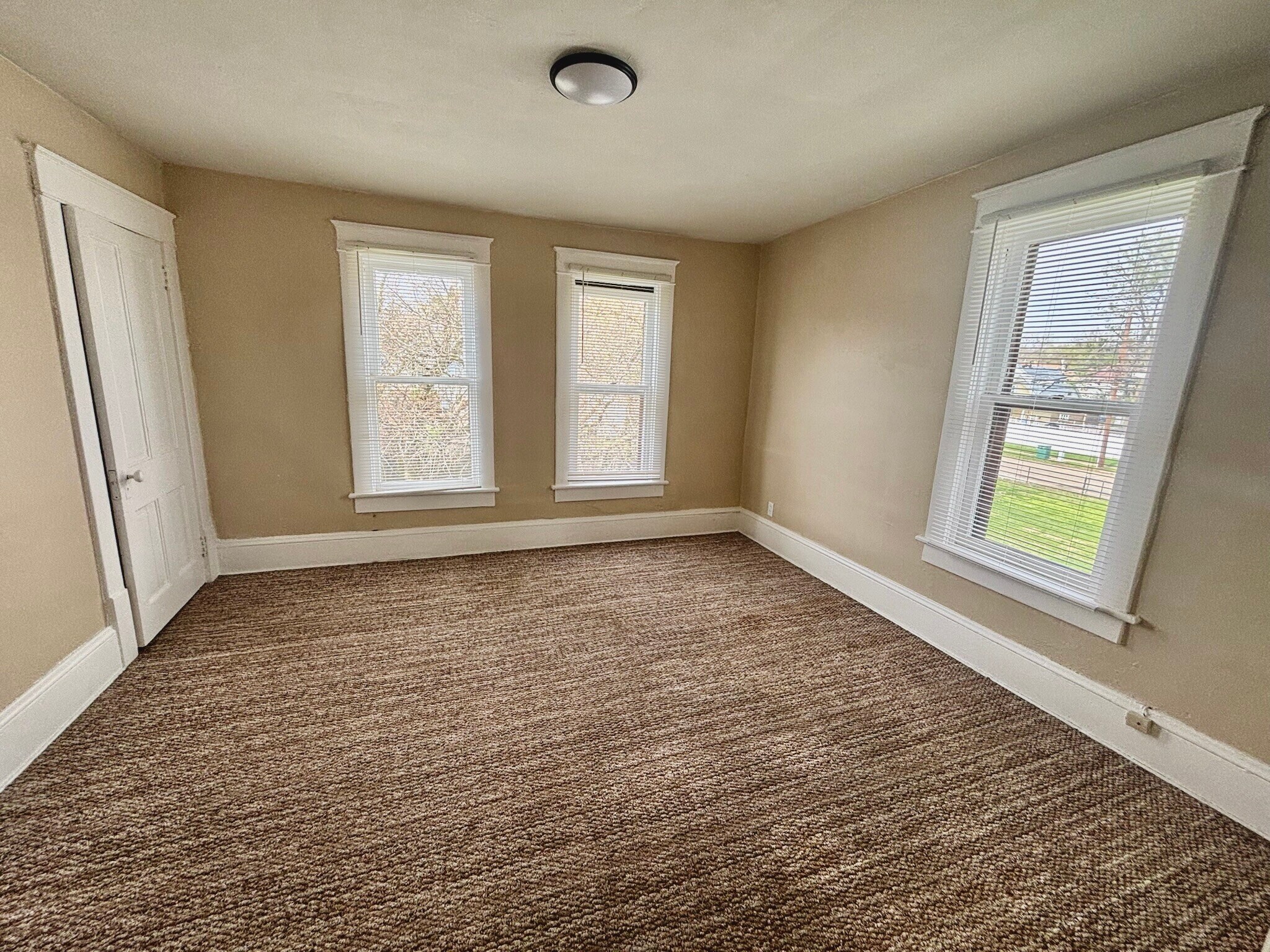 Building Photo - 158 16th St NW