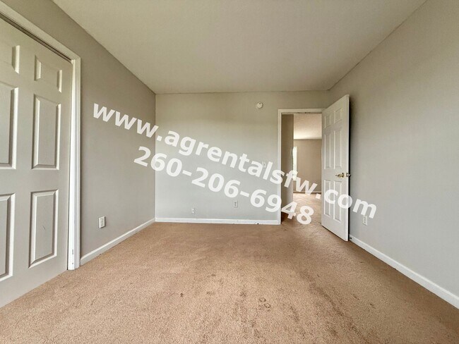 Building Photo - 3 Bedroom House - $300 off first months rent