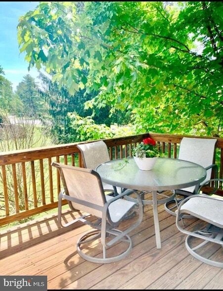 Building Photo - 1 Crotona Ct