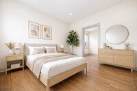 Building Photo - 265 N 17th St