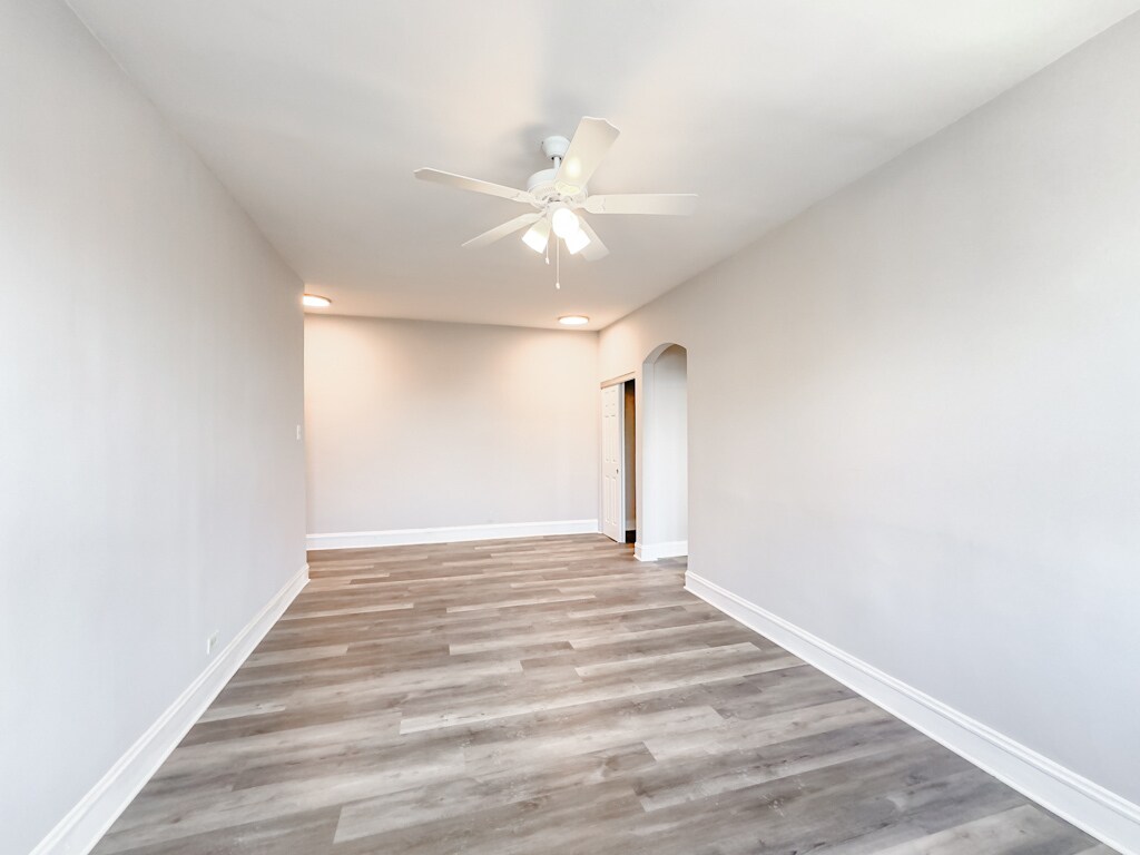 Building Photo - 4857 N Damen Ave