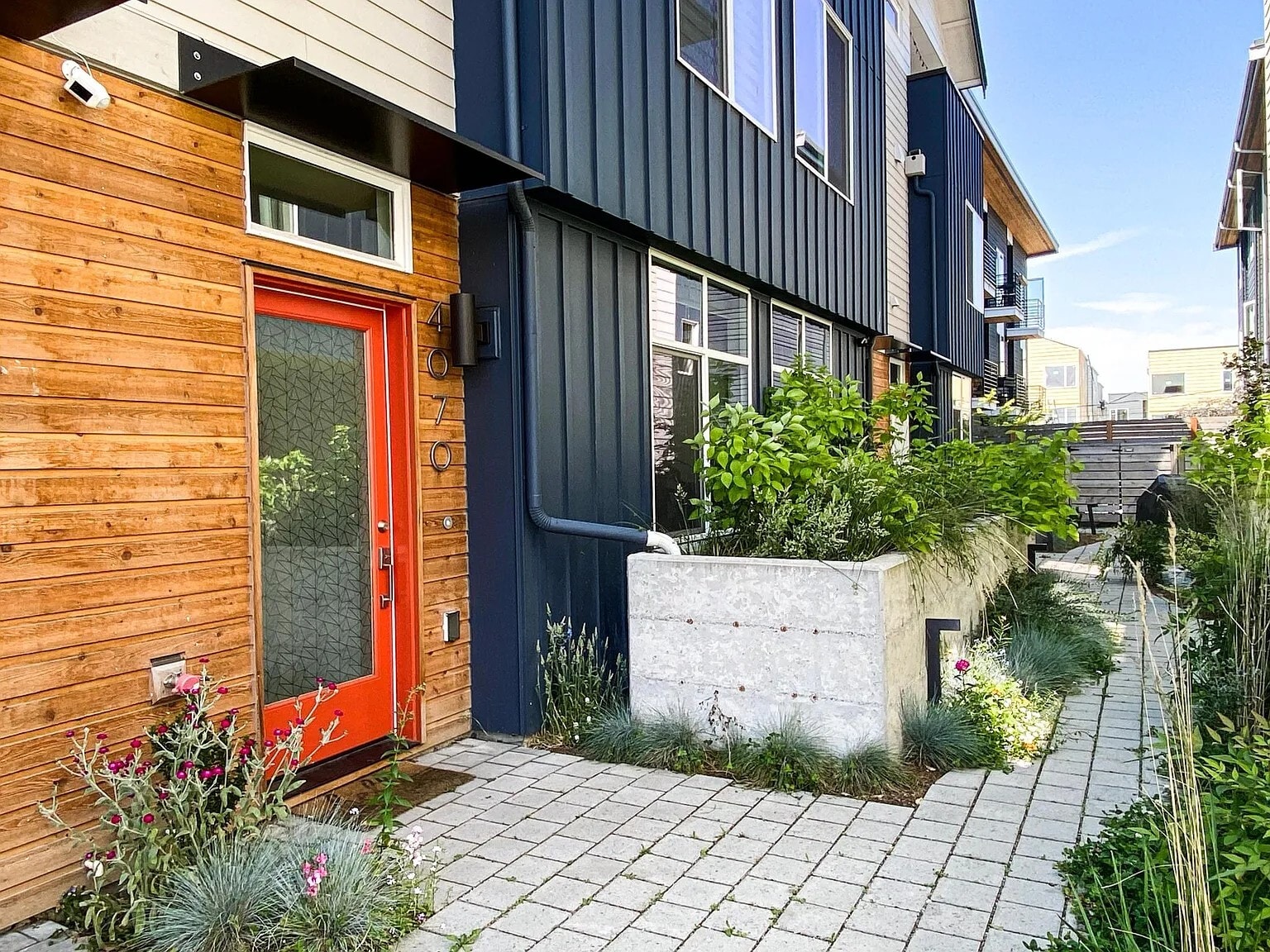 Building Photo - 4070 S Myrtle St