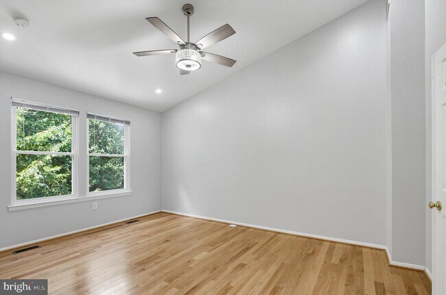 Building Photo - 7779 Chatfield Ln