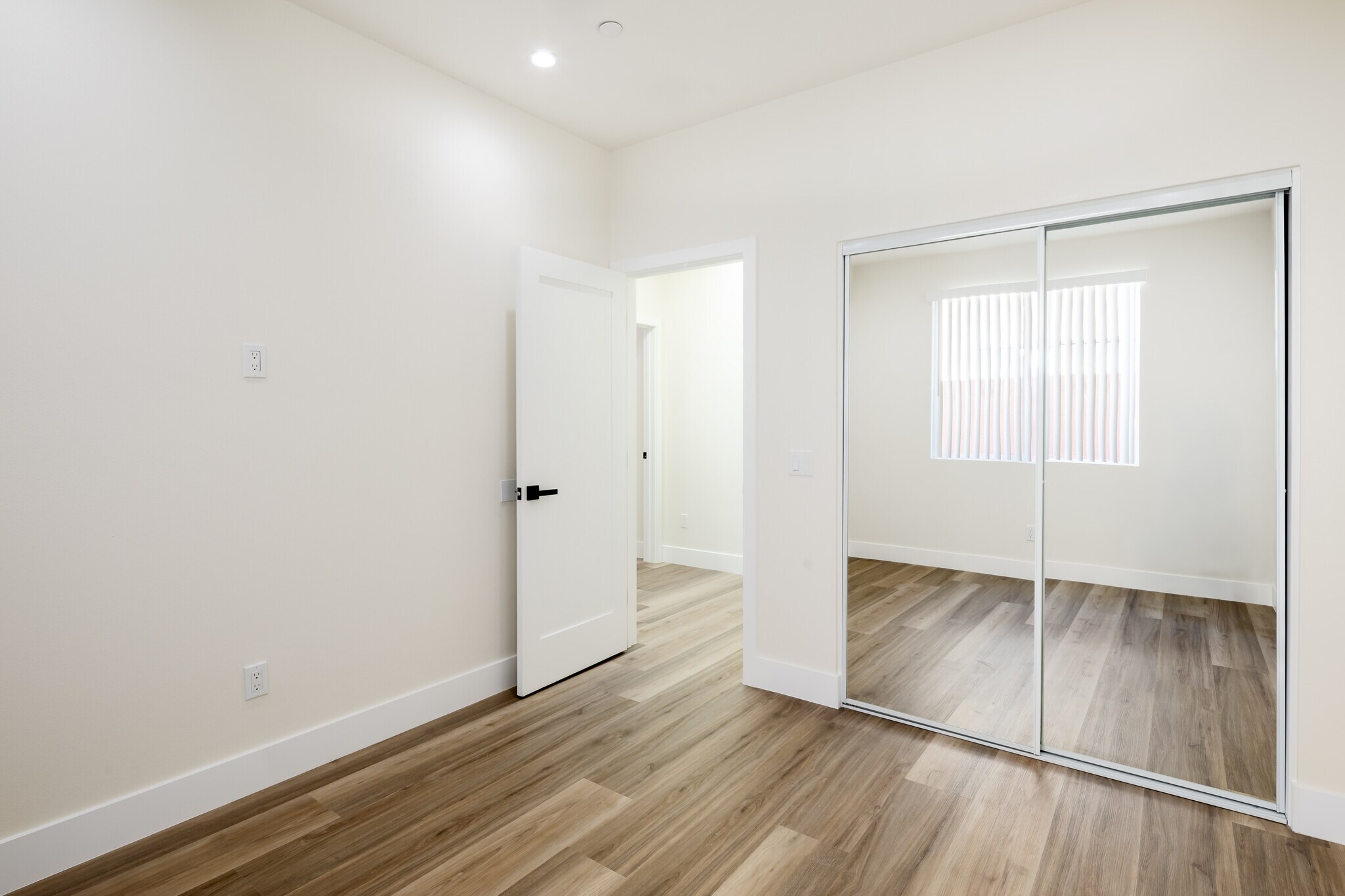 Building Photo - 13680 Mark Dr