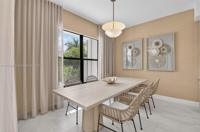 Building Photo - 8356 Royal County Down Rd