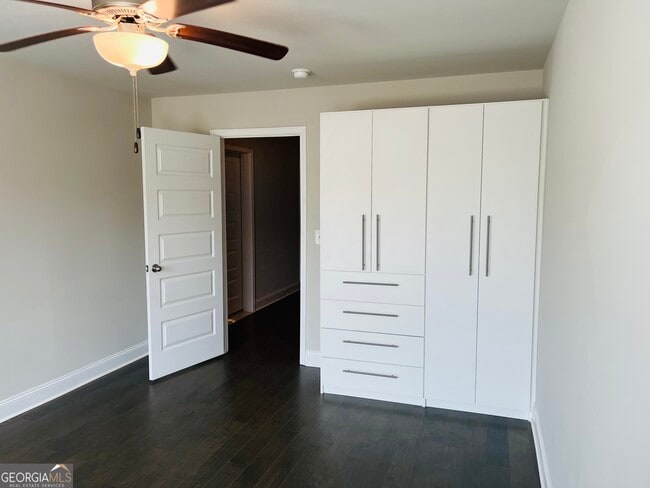 Building Photo - 6005 Arbor Knoll Pl