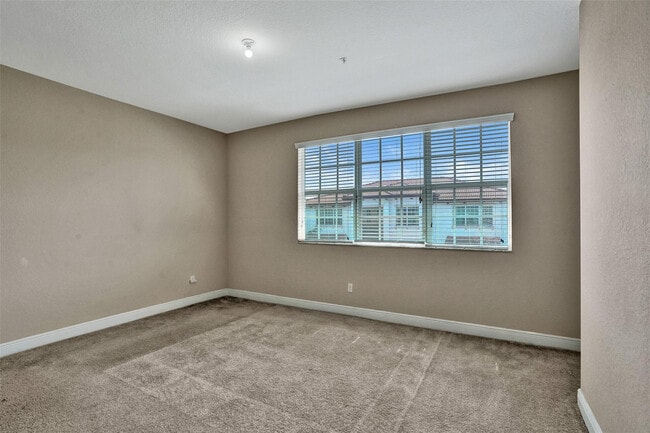 Building Photo - 11960 SW 27th Ct