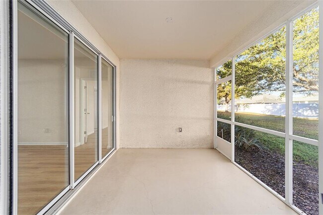 Building Photo - 4570 SW 52nd Cir
