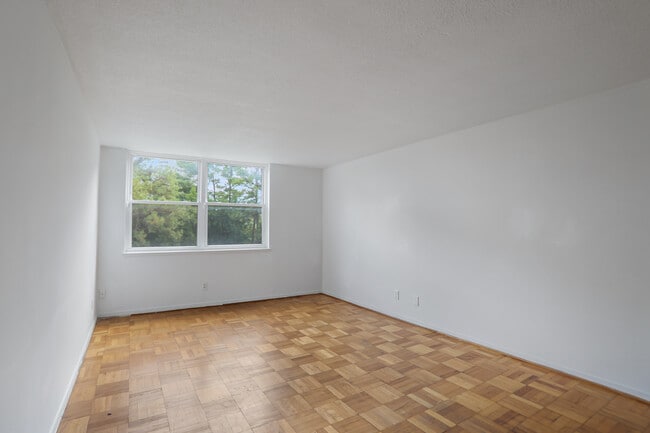 Building Photo - 2965 Pharr Ct S Northwest