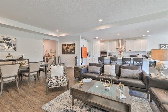 Building Photo - 5410 Trevesta Pl