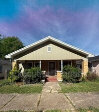 Building Photo - 806 Gamma St S