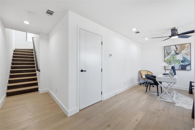 Building Photo - 4635 Manett St