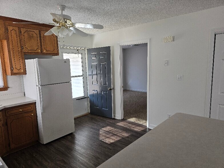 Building Photo - 1201 S 13th St