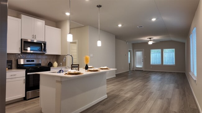 Building Photo - 16976 Juniper Blossom Bnd