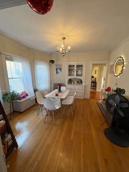 Building Photo - 34 Sunset Rd