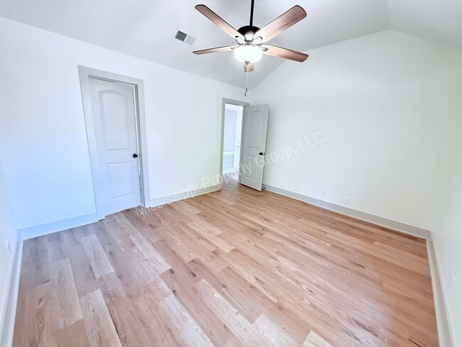 Building Photo - 2BR/2BA FOR RENT