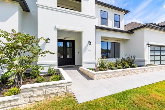 Building Photo - 1420 Lucera Bnd