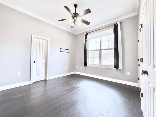 Building Photo - Luxury 4BR/3BA Home on Golf Course in Pelican Point – Resort-Style Living!