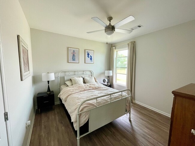 Building Photo - Beautiful 3/2 Home for Rent next to Brandon High School!