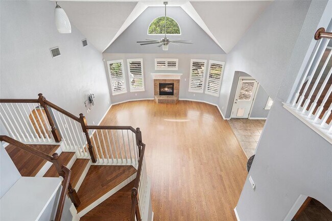 Building Photo - 908 Golden Palomino Ct