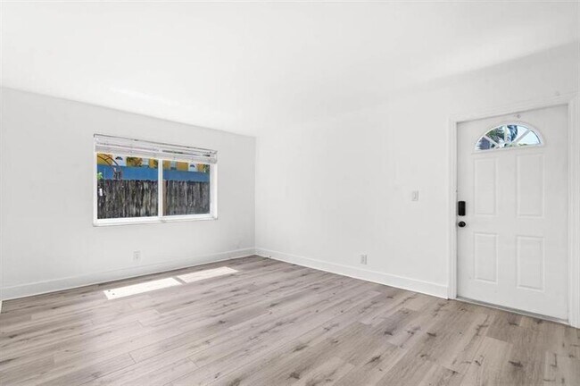 Building Photo - 45 NE 24th St