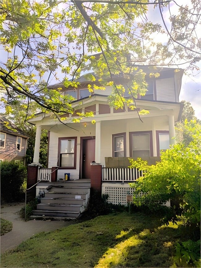 Building Photo - 3757 Garland St