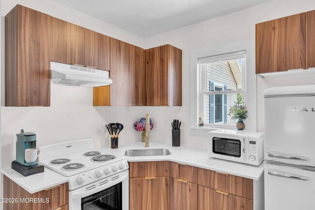 Building Photo - 1101 A St